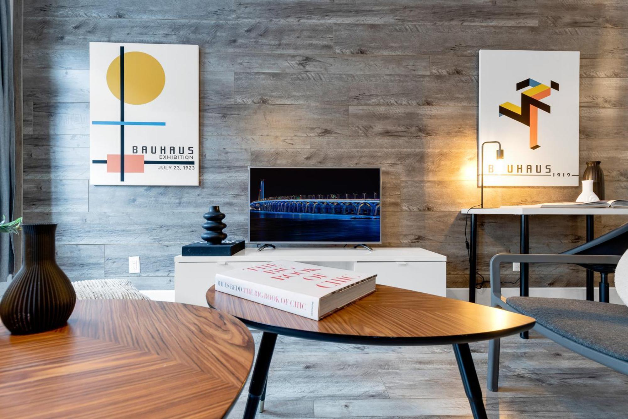 Liv Mtl Urban Aparthotel Μόντρεαλ Εξωτερικό φωτογραφία