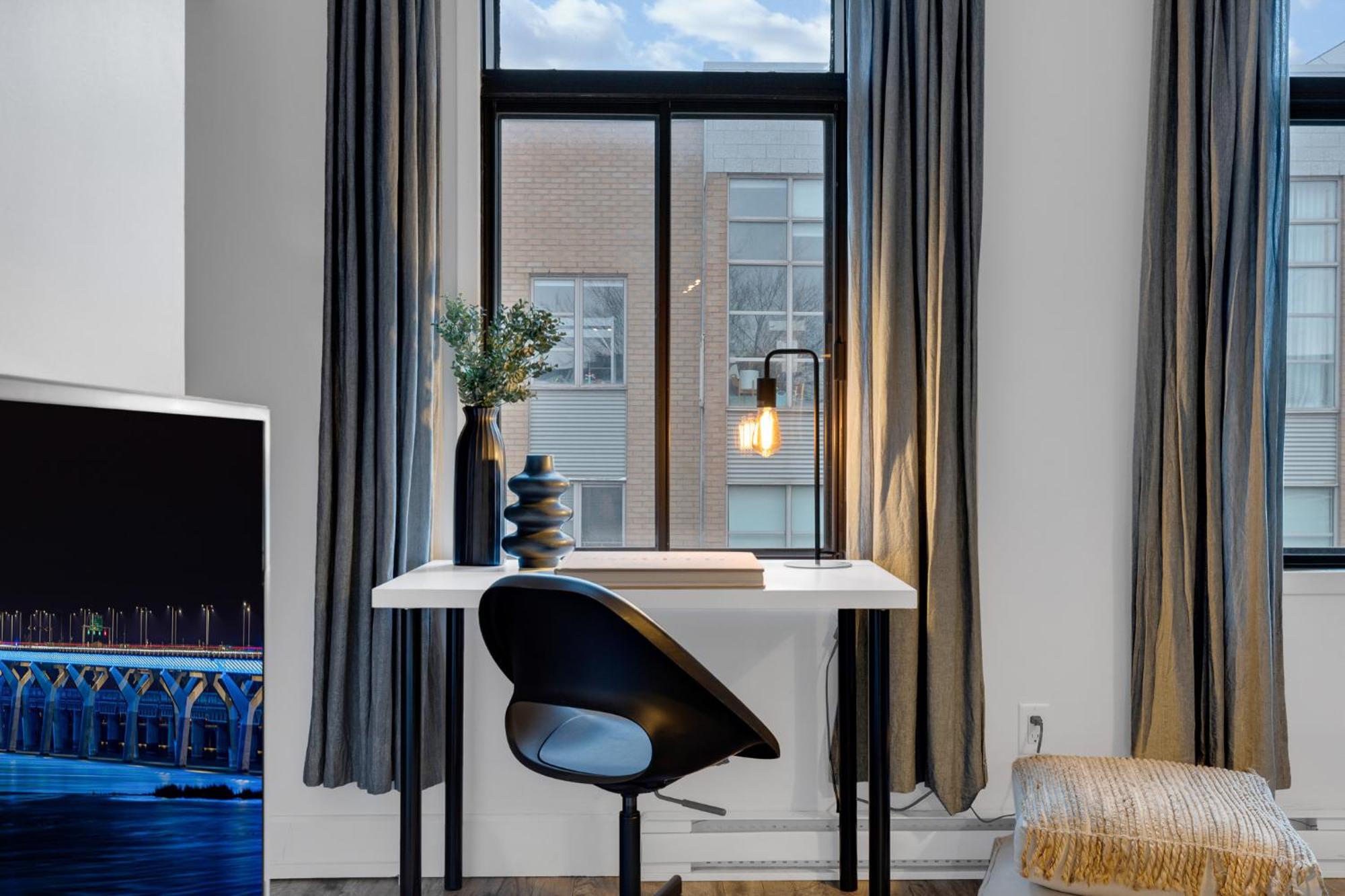 Liv Mtl Urban Aparthotel Μόντρεαλ Εξωτερικό φωτογραφία
